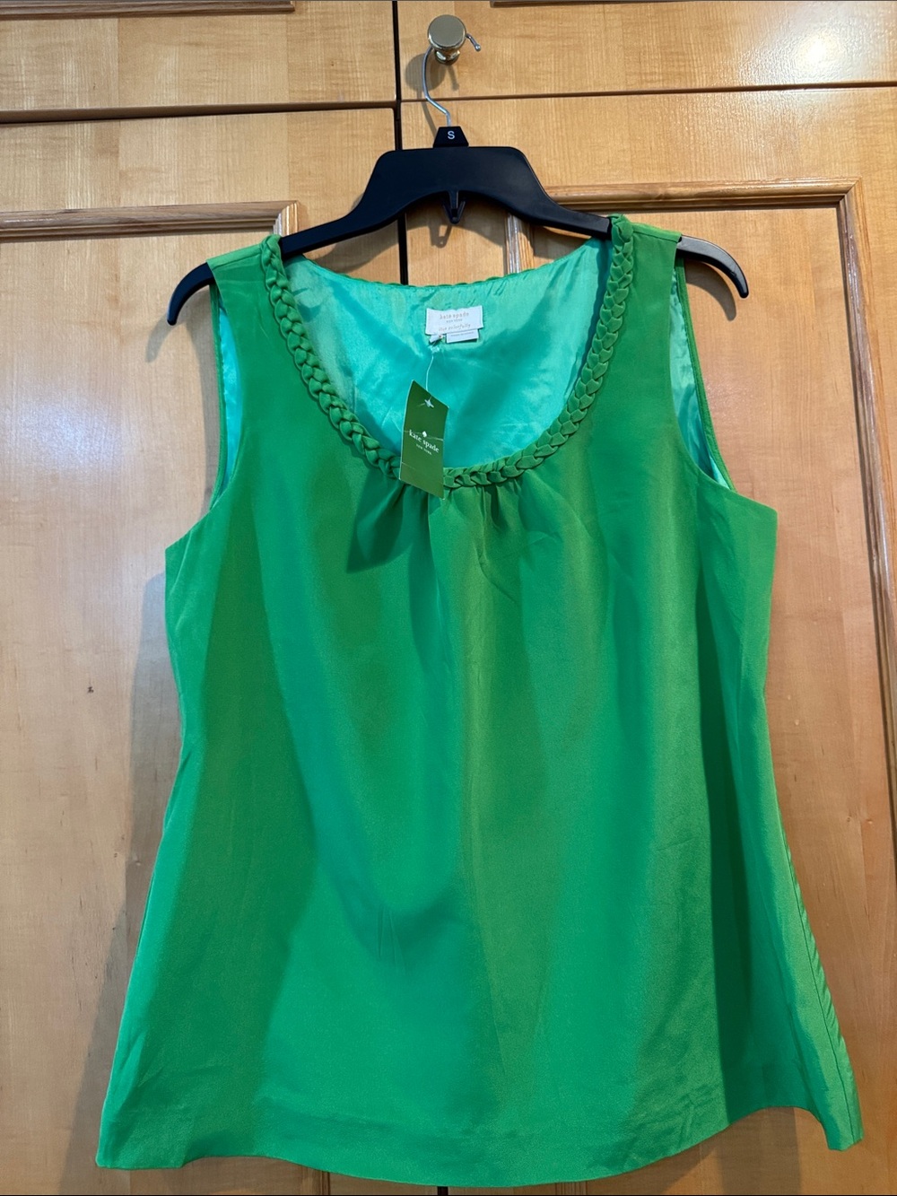 kate spade Bright Green Braided-Neck Kate Spade 100% silk🍀🍀
